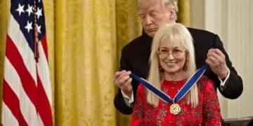 زنی که در پشت‌ صحنه تصمیمات پرزیدنت ترامپ در مورد اسرائیل است