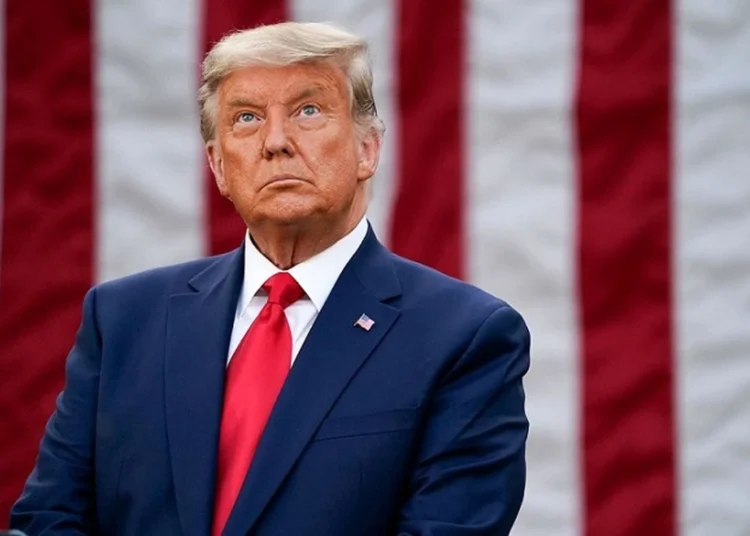 نوسانات محبوبیت ترامپ: سفری پرتلاطم از نامزدی تا بازگشت به قدرت