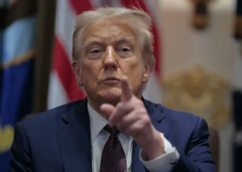 ترامپ چگونه با یک جمله، میلیاردها دلار را در یک ثانیه جابه‌جا می‌کند؟